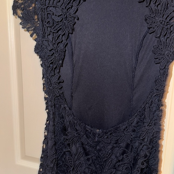 Lulus open back dress size medium - Picture 4 of 7